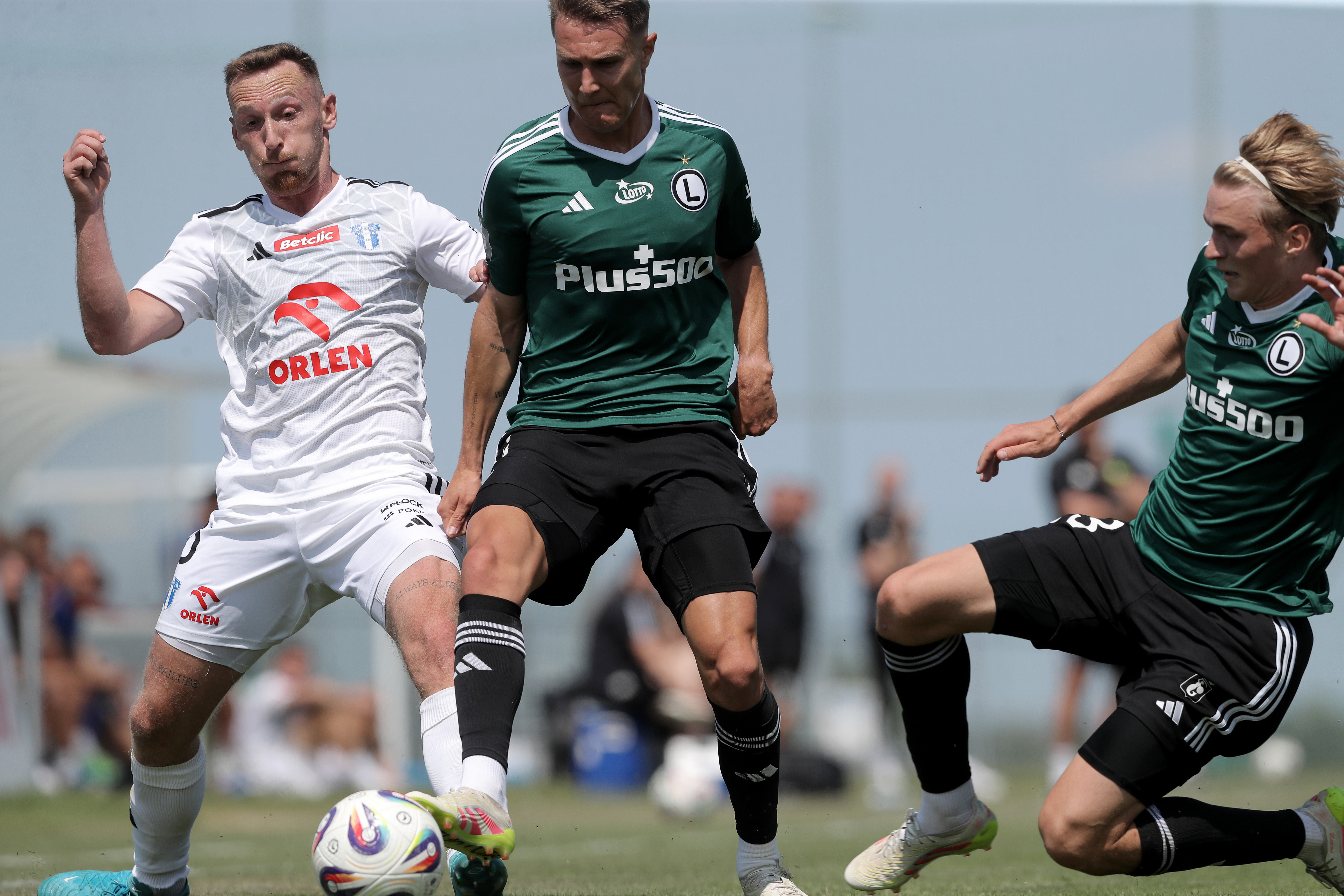 Czy Legia zanotuje dzisiaj drugie wyjazdowe zwycięstwo w obecnym sezonie Ekstraklasy?